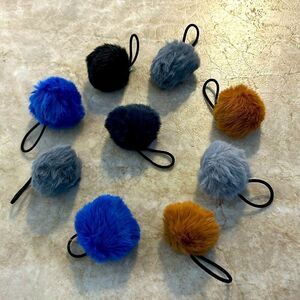 9 Hair Pom Poms